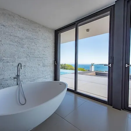 Taha'a Saint Tropez Villa *