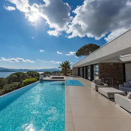 Taha'a Saint Tropez * Grimaud